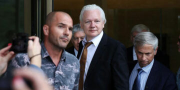 Assange libre, un (pequeño) acto de justicia reparadora