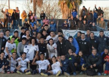 Junior clasificó al Regional Amateur