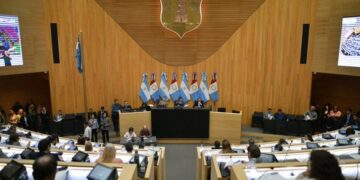 La oposición reclama el envío del pliego para ocupar la vacante del TSJ