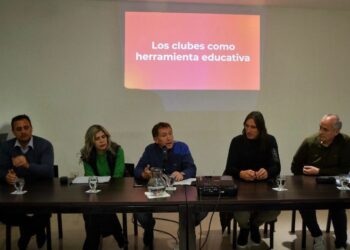 Destacan la importancia de los clubes como herramienta educativa
