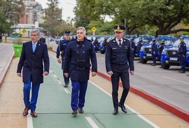 De las unidades incorporadas, 150 camionetas quedarán en la ciudad local.