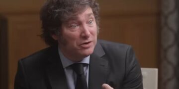 El Presidente se definió como «el topo que destruye el Estado»