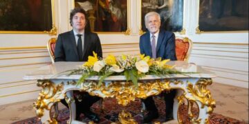 Milei cerró su gira europea y se postuló al Nobel de Economía