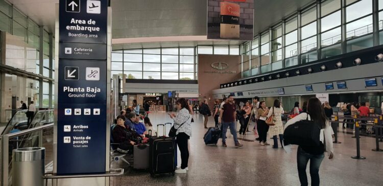 Por asambleas en Aerolíneas Argentinas hubo vuelos demorados en el Aeropuerto de Córdoba