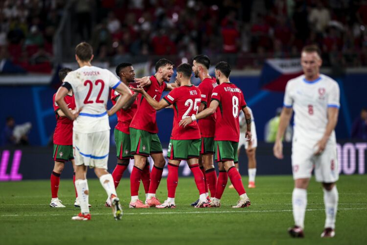 Con Cristiano Ronaldo de titular, Portugal ganó de forma agónica