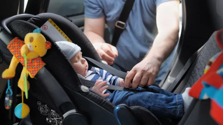 Guía completa para elegir y usar correctamente los asientos para niños y bebés