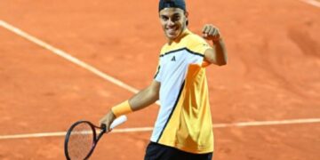 Cerúndolo avanzó a octavos de Roland Garros