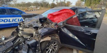 Tragedia en Embalse: tres muertos en un choque frontal entre dos camionetas
