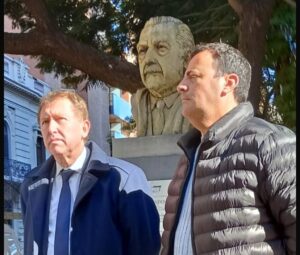 Radicales insisten en plantar bandera contra la Ley Bases Radicales insisten en plantar bandera contra la Ley Bases