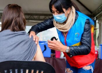 Los centros vecinales aplicarán las dosis del plan de vacunación