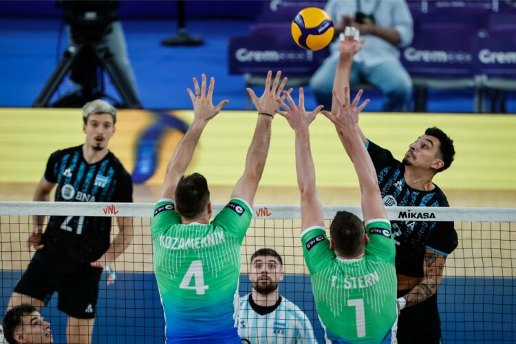 Argentina cayó ante Eslovenia y aún no puede asegurar su clasificación