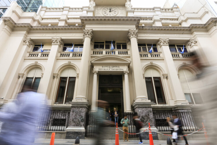 Cómo funcionarán las Lefi, el instrumento del Gobierno para cerrar la emisión monetaria