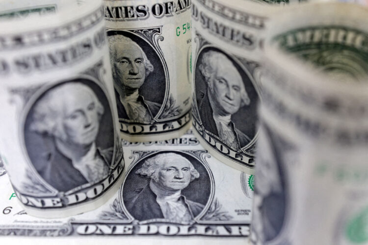 El dólar "blue" extendió su racha alcista y marcó un nuevo récord nominal