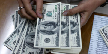 El dólar «blue» cerró sin cambios después de una jornada volátil