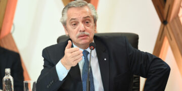 Alberto Fernández cruzó a Milei por no reclamar la soberanía sobre las Islas Malvinas