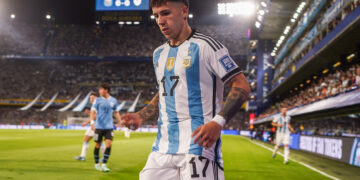 La Fifa y Chelsea abren un expediente disciplinario contra Enzo Fernández por el canto racista