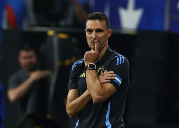 Las tres alternativas que Scaloni tiene en mente por si Messi no juega ante Ecuador