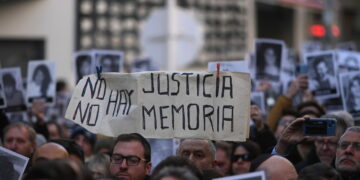 Córdoba reclama justicia en un acto por los 30 años del atentado a la Amia