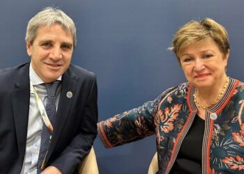 Georgieva calificó como «constructiva» la reunión con Caputo y renovó el respaldo al Gobierno