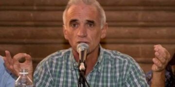 Carlos Soriano: «Renacemos con cada paciente que salvamos en terapia intensiva»