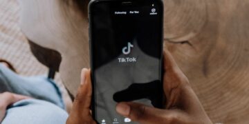TikTok emerge como la principal fuente de información en América Latina