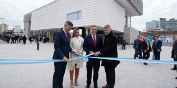 Passerini, Llaryora y Pretto inauguraron el flamante Concejo Deliberante