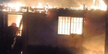 Se incendió su casa prefabricada y lo encontraron muerto tras apagar el fuego