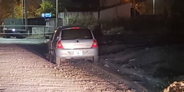 Hallaron muerta a una joven de 21 años en el interior de su auto