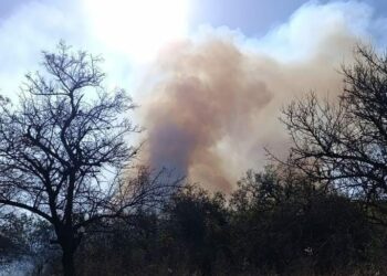 Se logró contener el incendio en La Calera aunque quedaron perímetros inestables