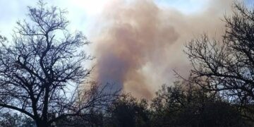 Se logró contener el incendio en La Calera aunque quedaron perímetros inestables