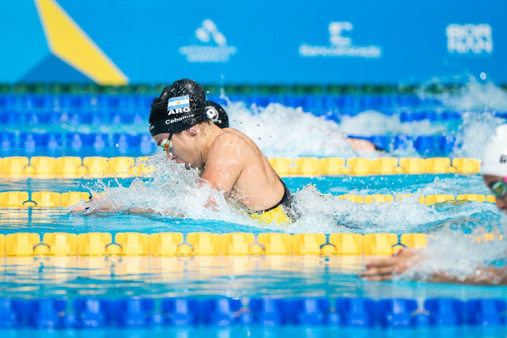Ceballos no pudo meterse en la final de natación