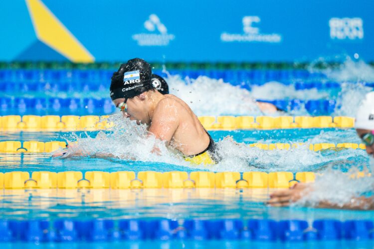 Ceballos no pudo meterse en la final de natación
