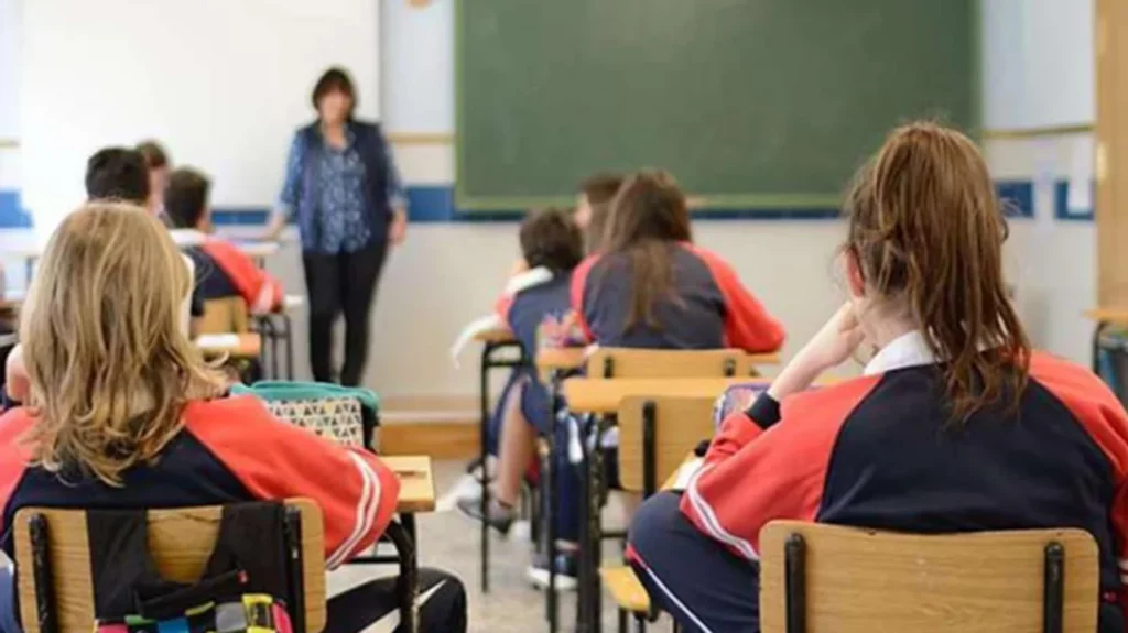 Tras la conciliación obligatoria, los docentes vuelven a las aulas