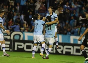 Belgrano recibe a Deportivo Riestra y busca quedar entre los primeros de la tabla