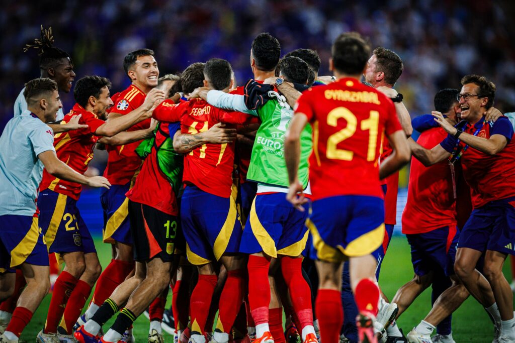 España es el primer finalista