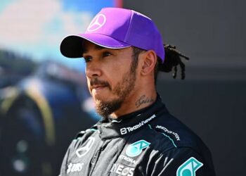 Russell fue descalificado y Hamilton festejó en Bélgica