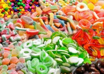 La Anmat prohibió la venta de golosinas, aderezos, sopas y otros productos importados