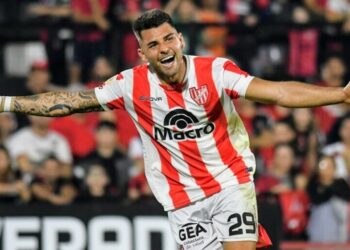 Russo: «El objetivo es entrar a una copa internacional»