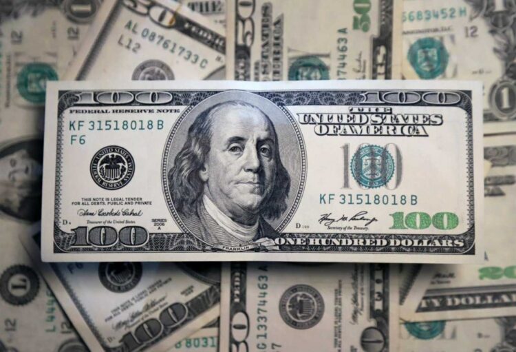 Récord: el "blue" superó los $ 1.400 tras los anuncios económicos del Gobierno