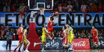 Boca ganó y dejó a la Gloria contra las cuerdas