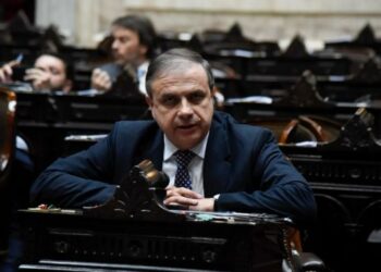 Buscan penar la publicación de fotos modificadas con IA