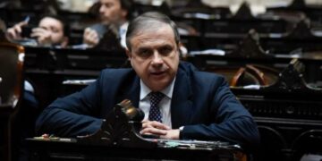Buscan penar la publicación de fotos modificadas con IA