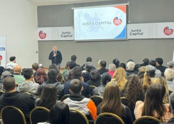 Arenga a la juventud juecista para reforzar el trabajo territorial