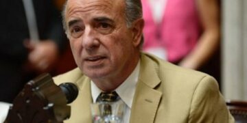 Diputados dialoguistas piden explicaciones por el escándalo por las visitas a genocidas