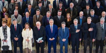 El Goberndor volvió a pedir la sanción del “juicio en ausencia”