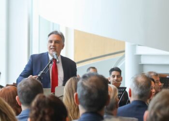 Defienden la obra pública y el “Estado presente”