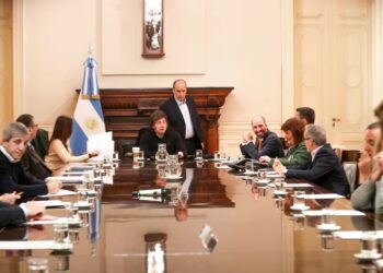 La Nación desestimó una crisis y ratificó que sostendrá el peso