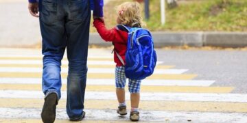 En un año, el costo de mantener a un hijo aumentó más de 232% y casi duplicó el monto del salario mínimo
