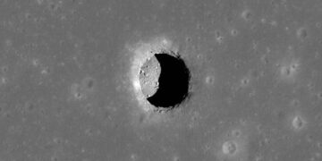 Localizan una cueva accesible en la Luna