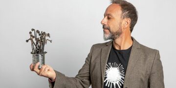 “Hay que asomarse al infinito para ver la envergadura de los descubrimientos que la humanidad logró hasta ahora”